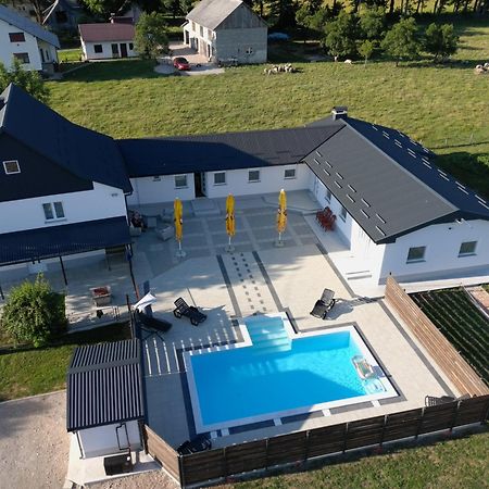 Apartmani Albatros Perusic Экстерьер фото